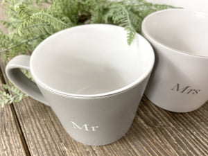 "Mr and Mrs" Set of 2 Mugs
